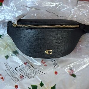 NWT Coach leather belt bag